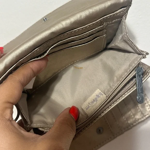 Pixi Kipling Metallic Wallet with Keychain - Picture 9 of 15